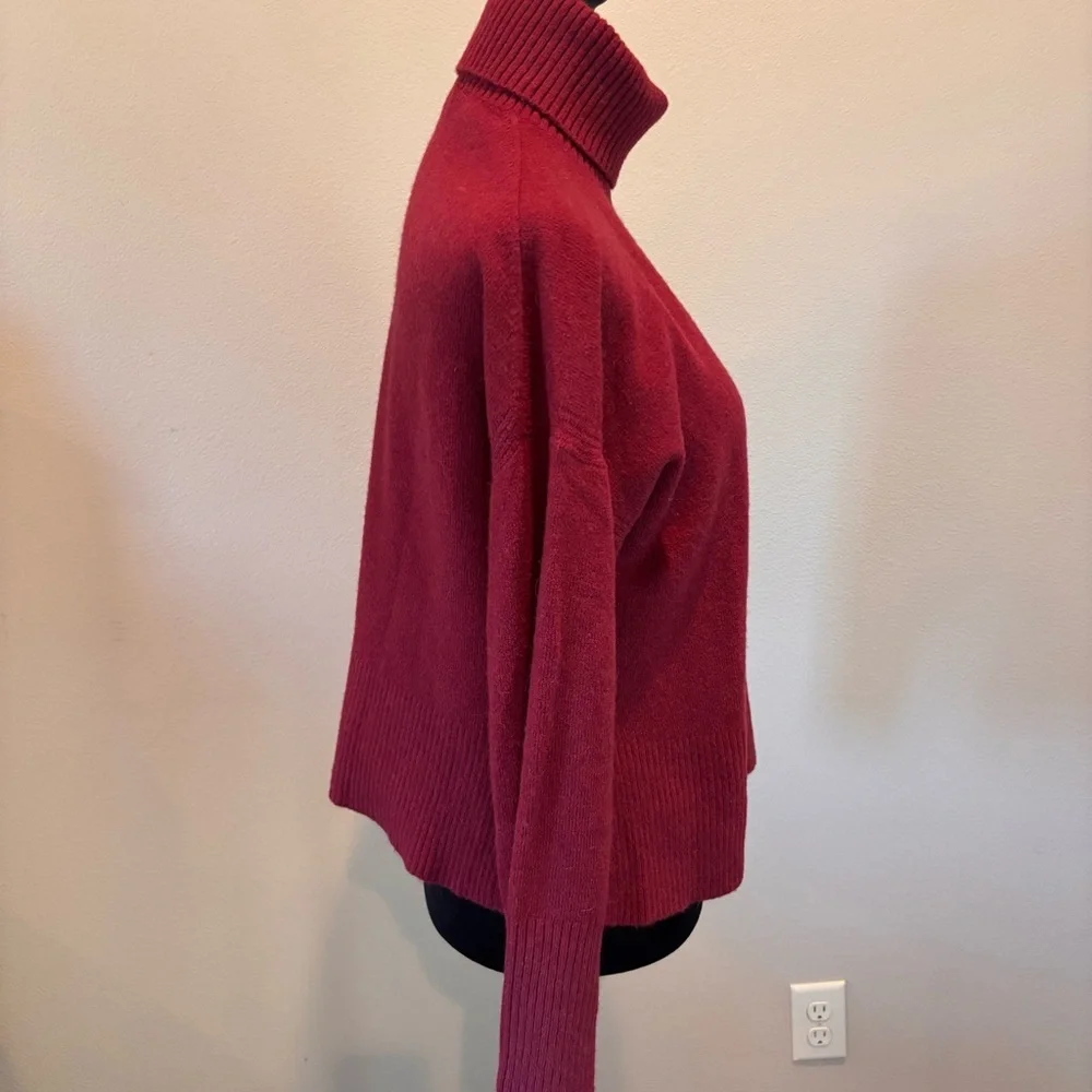 J Crew Supersoft Wool Blend Turtleneck Sweater in Rich Burgundy, Small